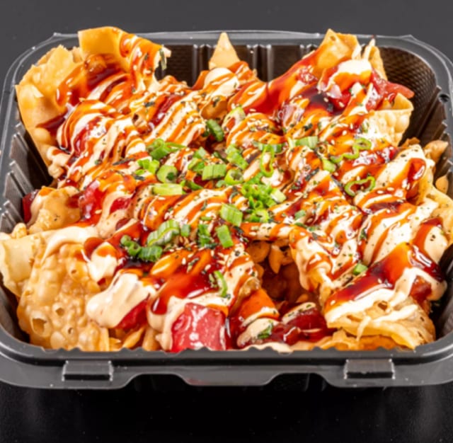 Poke Nachos (Hawaiian).
